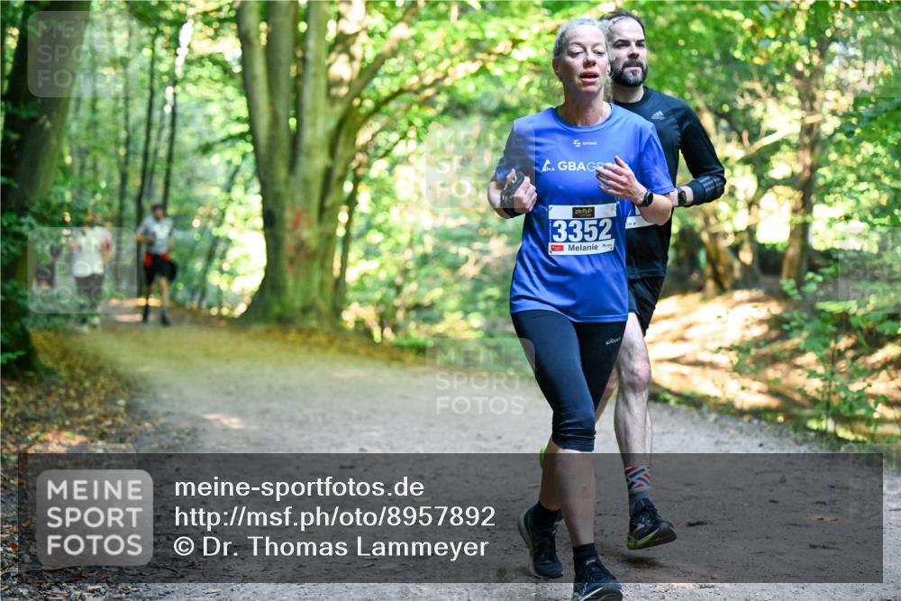 28.09.2025 - 33. Volkslauf durch das schöne Alstertal Dr. Thomas Lammeyer http://msf.ph/oto/8957892 28.09.2025 10:49:42 Laufen 3352 meine-sportfotos.de