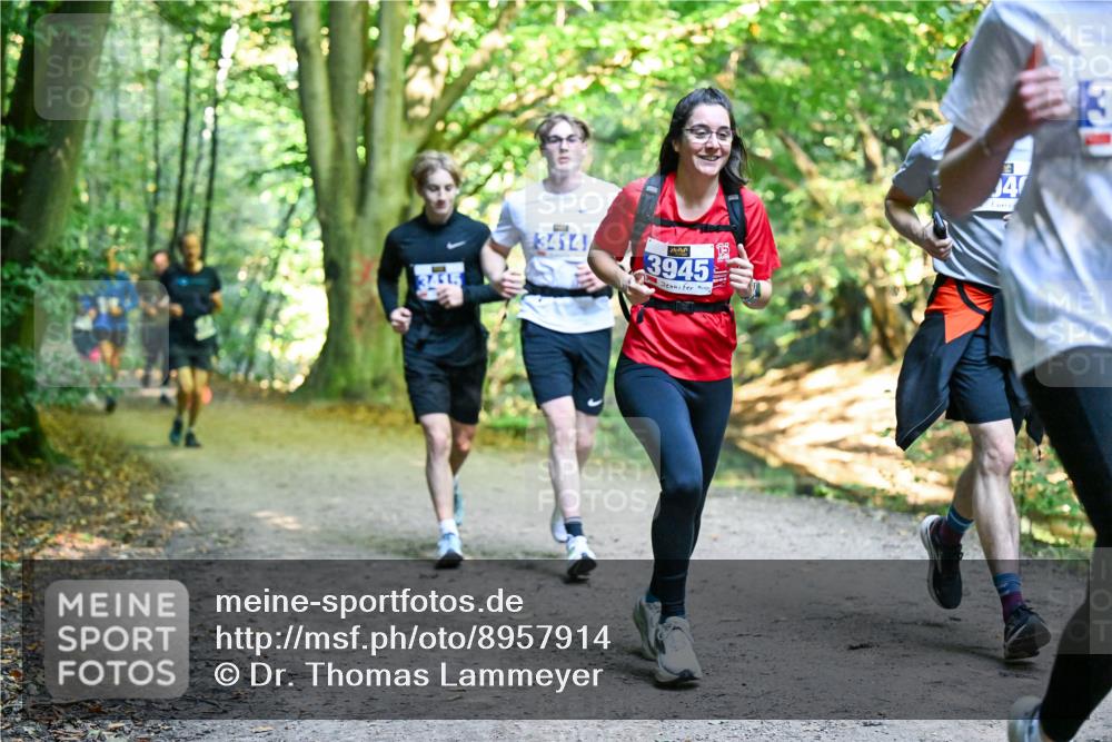 28.09.2025 - 33. Volkslauf durch das schöne Alstertal Dr. Thomas Lammeyer http://msf.ph/oto/8957914 28.09.2025 10:49:49 Laufen 3414, 3945, 4 meine-sportfotos.de