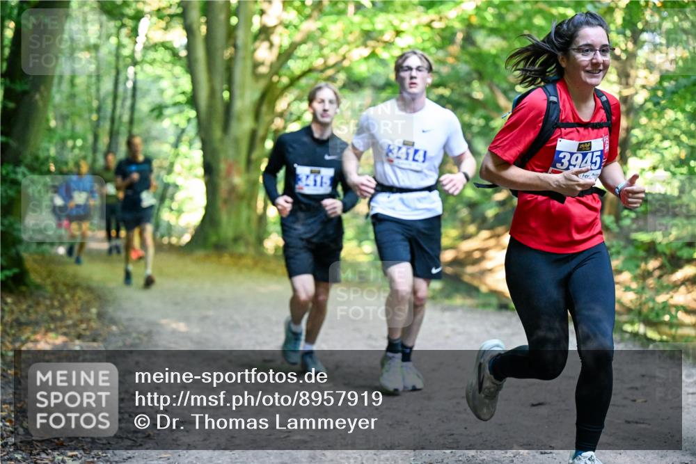 28.09.2025 - 33. Volkslauf durch das schöne Alstertal Dr. Thomas Lammeyer http://msf.ph/oto/8957919 28.09.2025 10:49:50 Laufen 40, 3415, 3414, 3945 meine-sportfotos.de