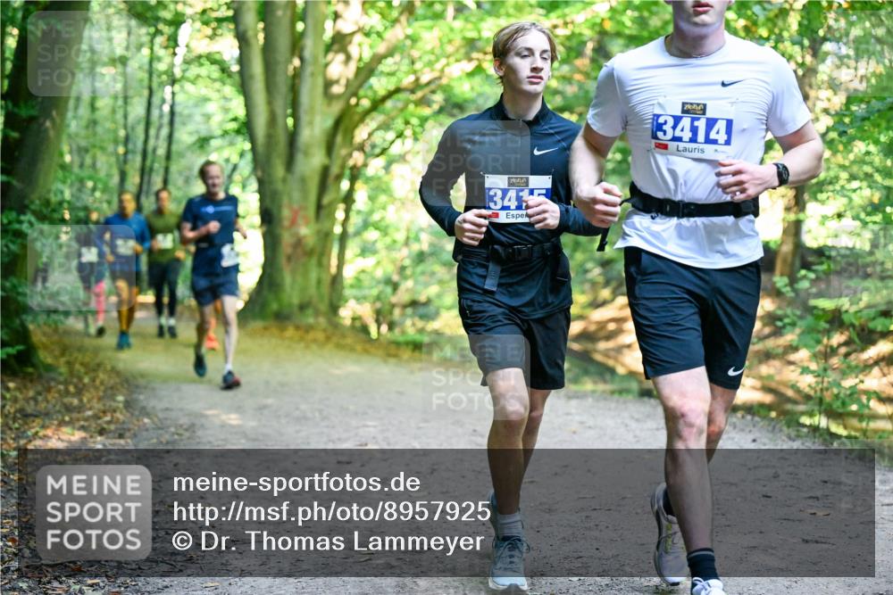 28.09.2025 - 33. Volkslauf durch das schöne Alstertal Dr. Thomas Lammeyer http://msf.ph/oto/8957925 28.09.2025 10:49:51 Laufen 34, 3414 meine-sportfotos.de