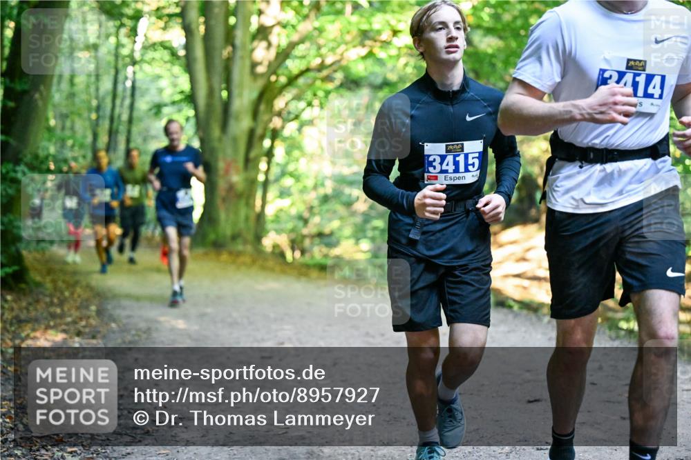 28.09.2025 - 33. Volkslauf durch das schöne Alstertal Dr. Thomas Lammeyer http://msf.ph/oto/8957927 28.09.2025 10:49:51 Laufen 3415, 2414 meine-sportfotos.de