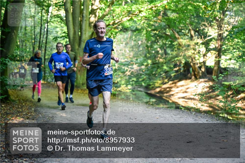 28.09.2025 - 33. Volkslauf durch das schöne Alstertal Dr. Thomas Lammeyer http://msf.ph/oto/8957933 28.09.2025 10:49:53 Laufen 335 meine-sportfotos.de