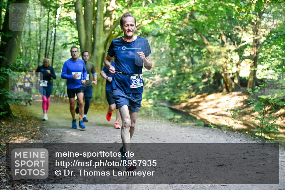 28.09.2025 - 33. Volkslauf durch das schöne Alstertal Dr. Thomas Lammeyer http://msf.ph/oto/8957935 28.09.2025 10:49:53 Laufen 3357 meine-sportfotos.de