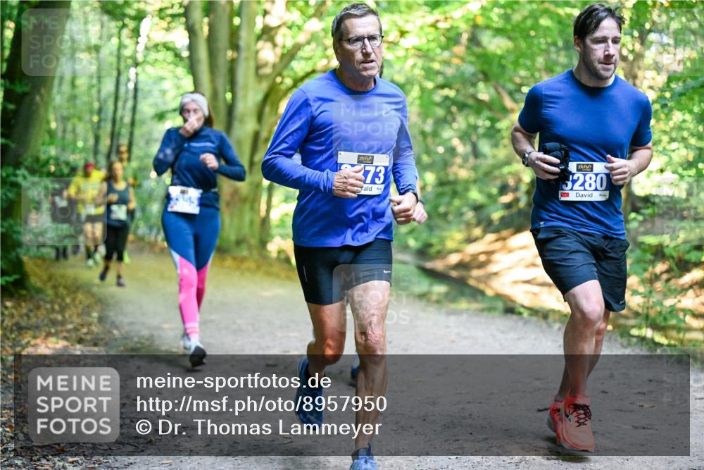 28.09.2025 - 33. Volkslauf durch das schöne Alstertal Dr. Thomas Lammeyer http://msf.ph/oto/8957950 28.09.2025 10:49:56 Laufen 73, 3280 meine-sportfotos.de