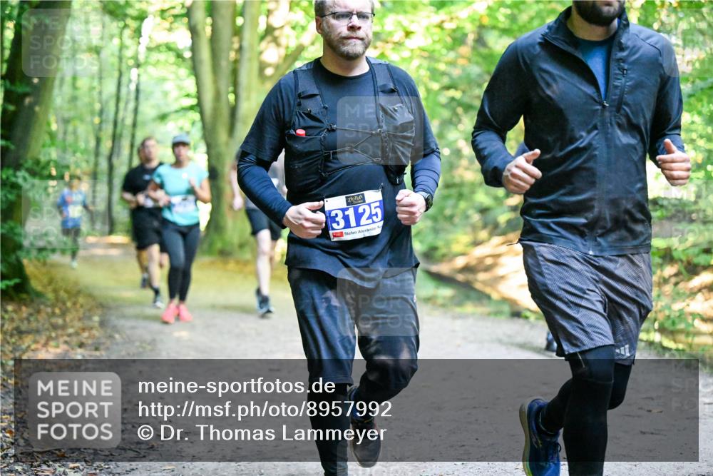 28.09.2025 - 33. Volkslauf durch das schöne Alstertal Dr. Thomas Lammeyer http://msf.ph/oto/8957992 28.09.2025 10:50:03 Laufen 3125 meine-sportfotos.de