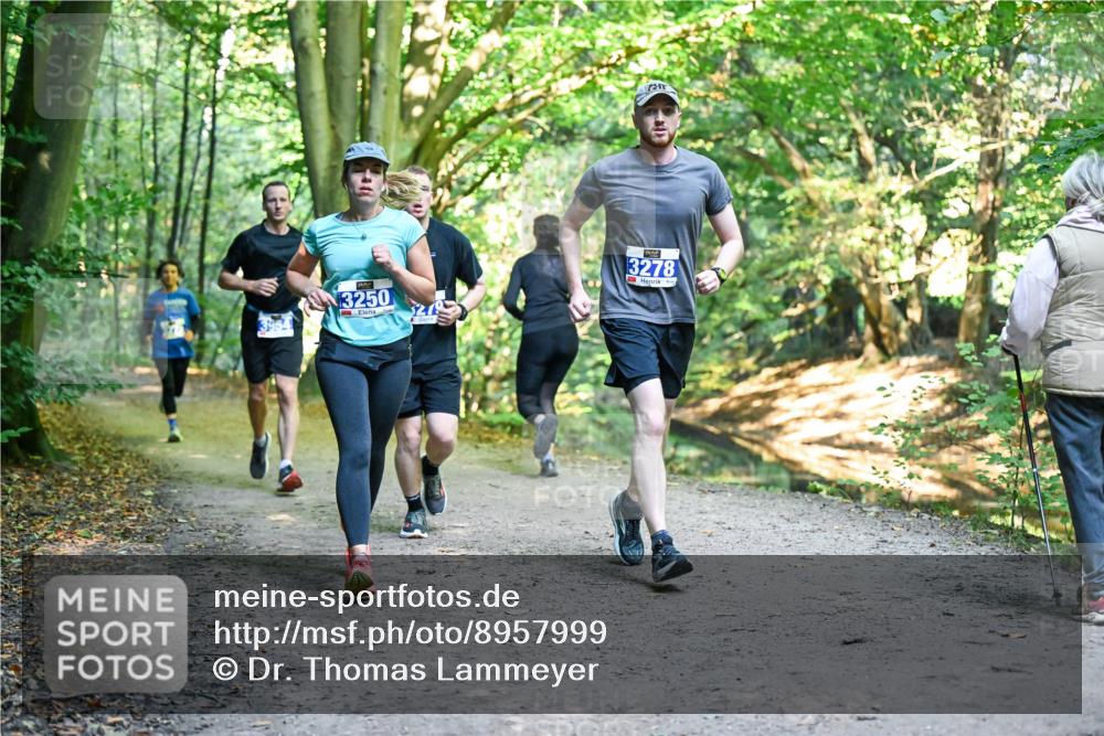 28.09.2025 - 33. Volkslauf durch das schöne Alstertal Dr. Thomas Lammeyer http://msf.ph/oto/8957999 28.09.2025 10:50:05 Laufen 3250, 3278 meine-sportfotos.de