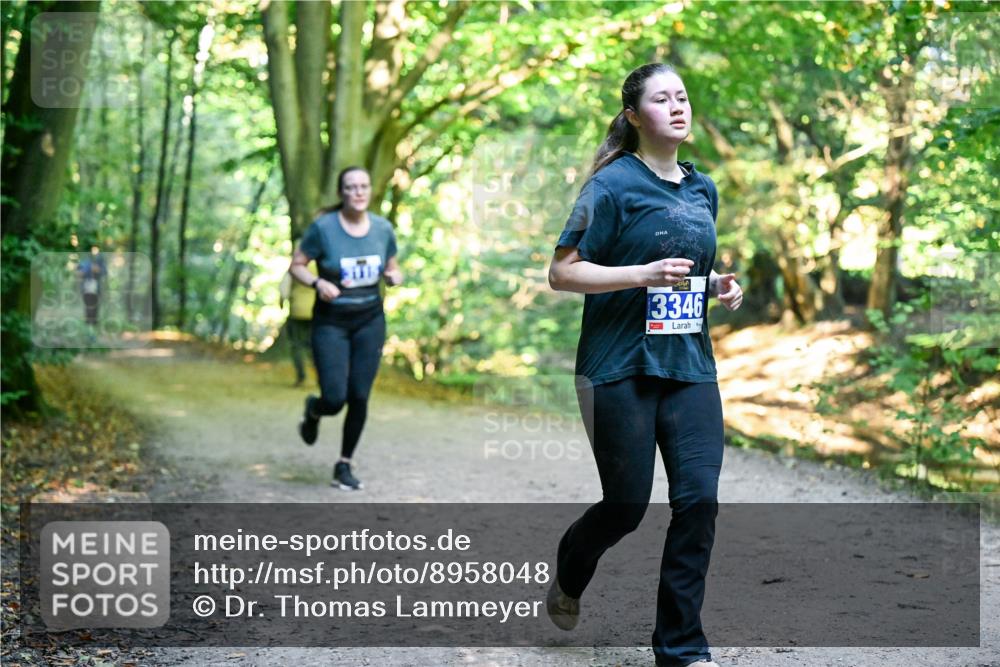 28.09.2025 - 33. Volkslauf durch das schöne Alstertal Dr. Thomas Lammeyer http://msf.ph/oto/8958048 28.09.2025 10:50:16 Laufen 30, 3346 meine-sportfotos.de