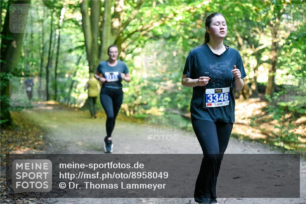28.09.2025 - 33. Volkslauf durch das schöne Alstertal Dr. Thomas Lammeyer http://msf.ph/oto/8958049 28.09.2025 10:50:16 Laufen 3346 meine-sportfotos.de