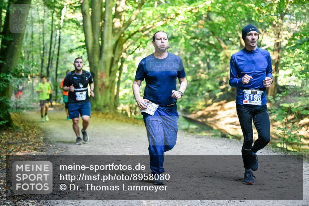 28.09.2025 - 33. Volkslauf durch das schöne Alstertal Dr. Thomas Lammeyer http://msf.ph/oto/8958080 28.09.2025 10:50:25 Laufen 99, 3198 meine-sportfotos.de