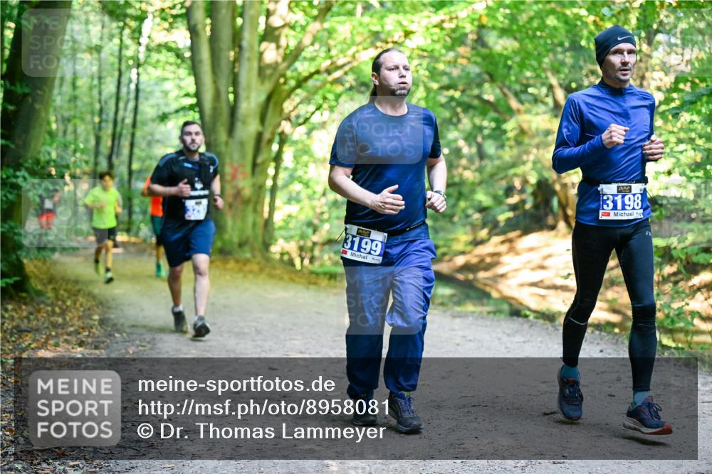 28.09.2025 - 33. Volkslauf durch das schöne Alstertal Dr. Thomas Lammeyer http://msf.ph/oto/8958081 28.09.2025 10:50:25 Laufen 3199, 3198 meine-sportfotos.de