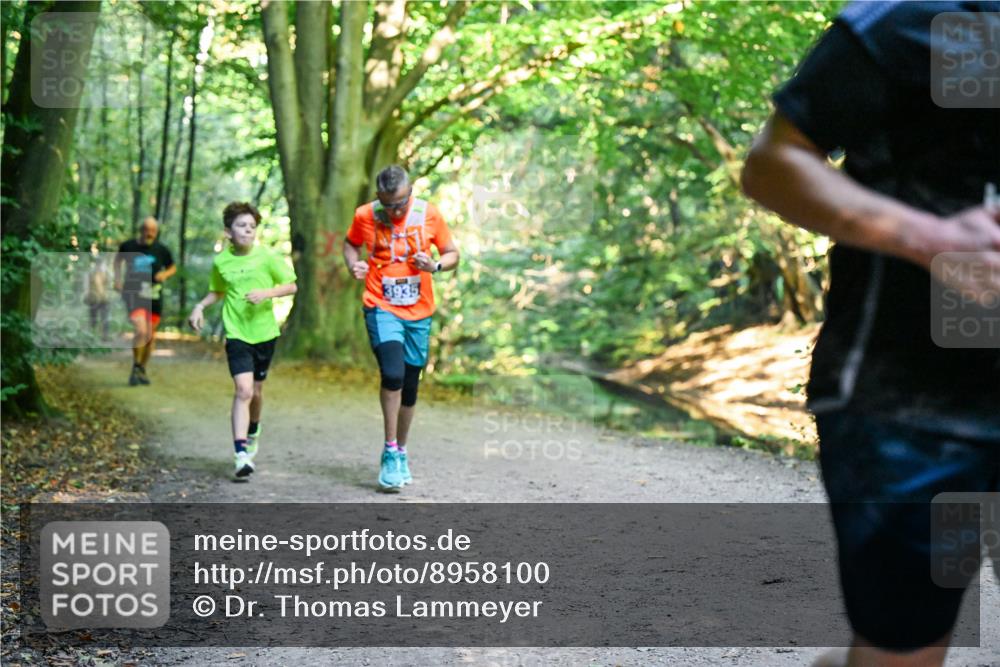 28.09.2025 - 33. Volkslauf durch das schöne Alstertal Dr. Thomas Lammeyer http://msf.ph/oto/8958100 28.09.2025 10:50:28 Laufen 3935 meine-sportfotos.de