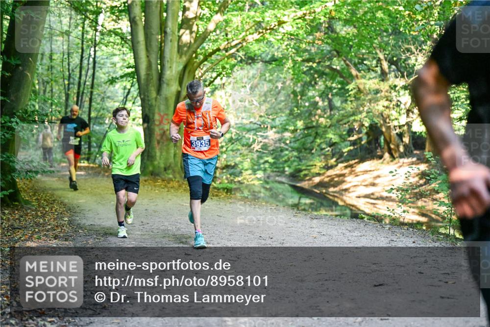 28.09.2025 - 33. Volkslauf durch das schöne Alstertal Dr. Thomas Lammeyer http://msf.ph/oto/8958101 28.09.2025 10:50:29 Laufen 3935 meine-sportfotos.de