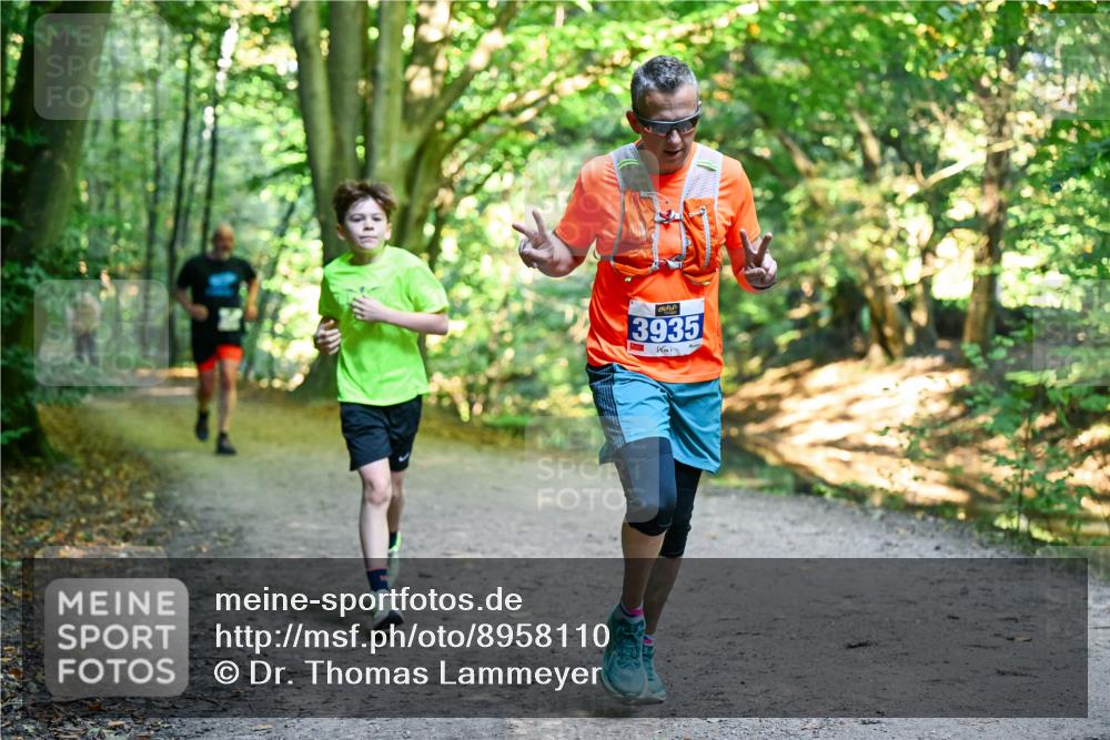 28.09.2025 - 33. Volkslauf durch das schöne Alstertal Dr. Thomas Lammeyer http://msf.ph/oto/8958110 28.09.2025 10:50:30 Laufen 3935 meine-sportfotos.de