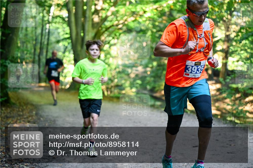 28.09.2025 - 33. Volkslauf durch das schöne Alstertal Dr. Thomas Lammeyer http://msf.ph/oto/8958114 28.09.2025 10:50:30 Laufen 3935 meine-sportfotos.de