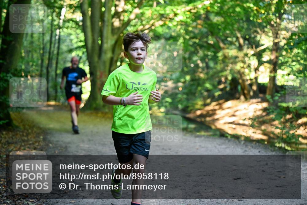 28.09.2025 - 33. Volkslauf durch das schöne Alstertal Dr. Thomas Lammeyer http://msf.ph/oto/8958118 28.09.2025 10:50:31 Laufen  meine-sportfotos.de