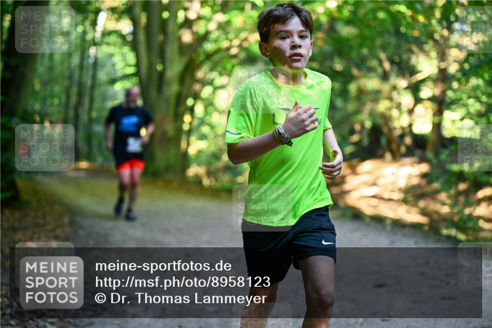 28.09.2025 - 33. Volkslauf durch das schöne Alstertal Dr. Thomas Lammeyer http://msf.ph/oto/8958123 28.09.2025 10:50:31 Laufen  meine-sportfotos.de