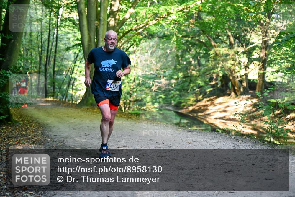 28.09.2025 - 33. Volkslauf durch das schöne Alstertal Dr. Thomas Lammeyer http://msf.ph/oto/8958130 28.09.2025 10:50:33 Laufen 3405 meine-sportfotos.de