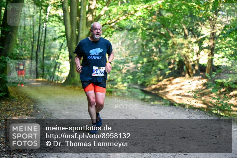 28.09.2025 - 33. Volkslauf durch das schöne Alstertal Dr. Thomas Lammeyer http://msf.ph/oto/8958132 28.09.2025 10:50:33 Laufen 3405 meine-sportfotos.de
