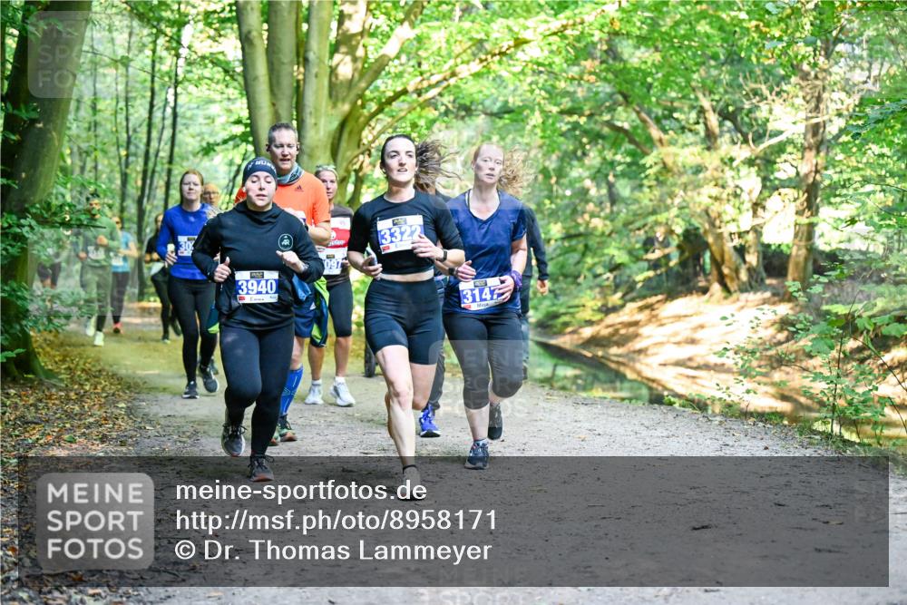 28.09.2025 - 33. Volkslauf durch das schöne Alstertal Dr. Thomas Lammeyer http://msf.ph/oto/8958171 28.09.2025 10:50:44 Laufen 097, 3940, 3322, 314 meine-sportfotos.de
