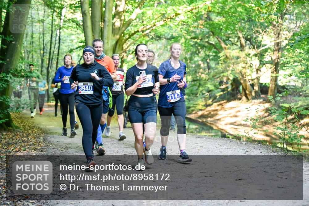 28.09.2025 - 33. Volkslauf durch das schöne Alstertal Dr. Thomas Lammeyer http://msf.ph/oto/8958172 28.09.2025 10:50:44 Laufen 3940, 3097, 3147 meine-sportfotos.de