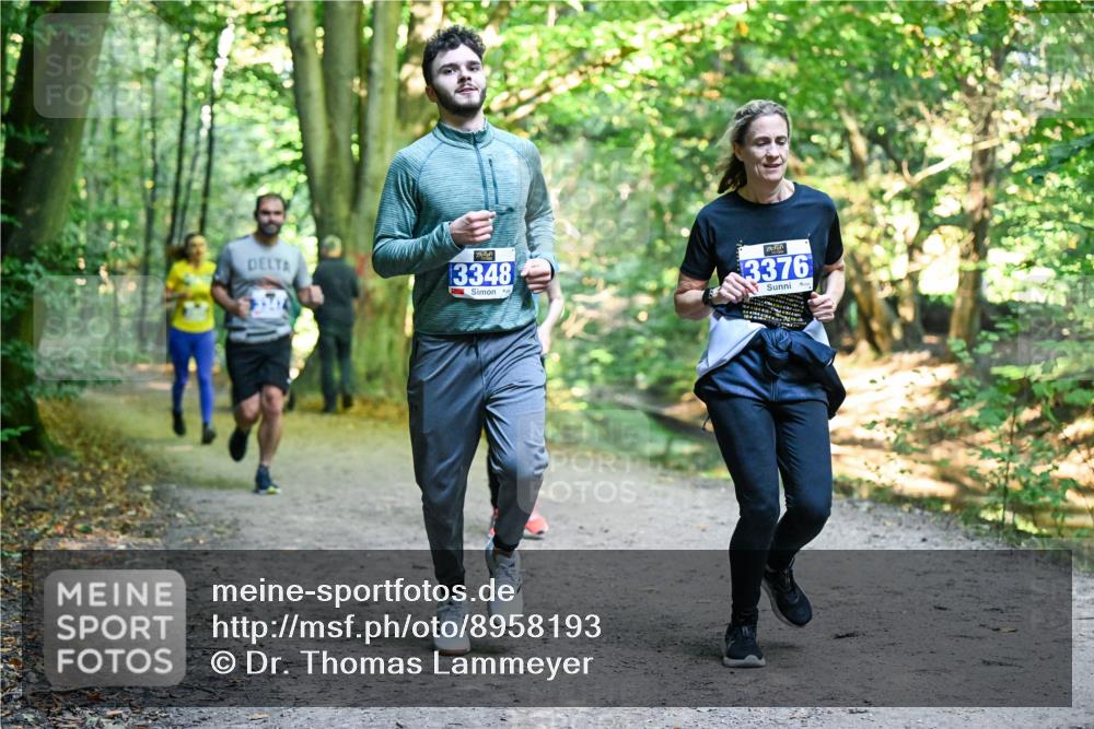 28.09.2025 - 33. Volkslauf durch das schöne Alstertal Dr. Thomas Lammeyer http://msf.ph/oto/8958193 28.09.2025 10:50:49 Laufen 3348, 3376 meine-sportfotos.de
