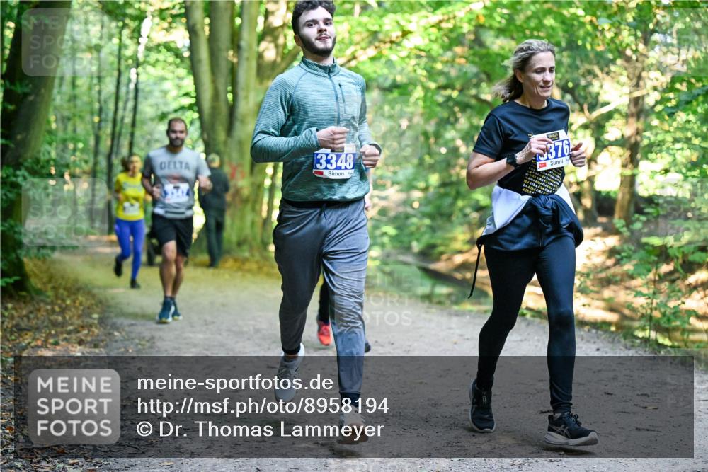 28.09.2025 - 33. Volkslauf durch das schöne Alstertal Dr. Thomas Lammeyer http://msf.ph/oto/8958194 28.09.2025 10:50:49 Laufen 3348, 3376, 484438, 18, 44, 18, 4 meine-sportfotos.de