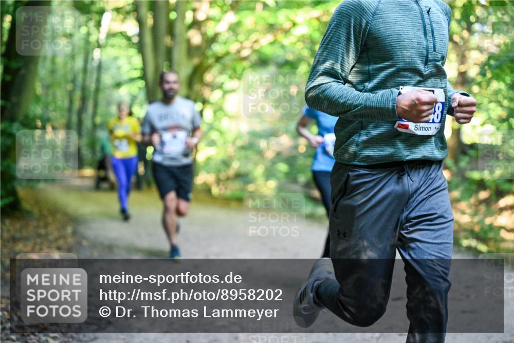 28.09.2025 - 33. Volkslauf durch das schöne Alstertal Dr. Thomas Lammeyer http://msf.ph/oto/8958202 28.09.2025 10:50:50 Laufen 8 meine-sportfotos.de