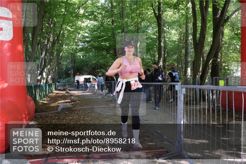 28.09.2025 - 33. Volkslauf durch das schöne Alstertal Strokosch-Dieckow http://msf.ph/oto/8958218 28.09.2025 13:10:38 Ziel 2238 meine-sportfotos.de