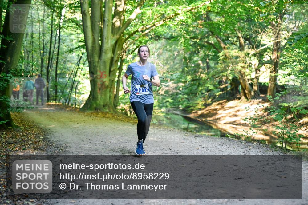 28.09.2025 - 33. Volkslauf durch das schöne Alstertal Dr. Thomas Lammeyer http://msf.ph/oto/8958229 28.09.2025 10:50:59 Laufen 3012 meine-sportfotos.de