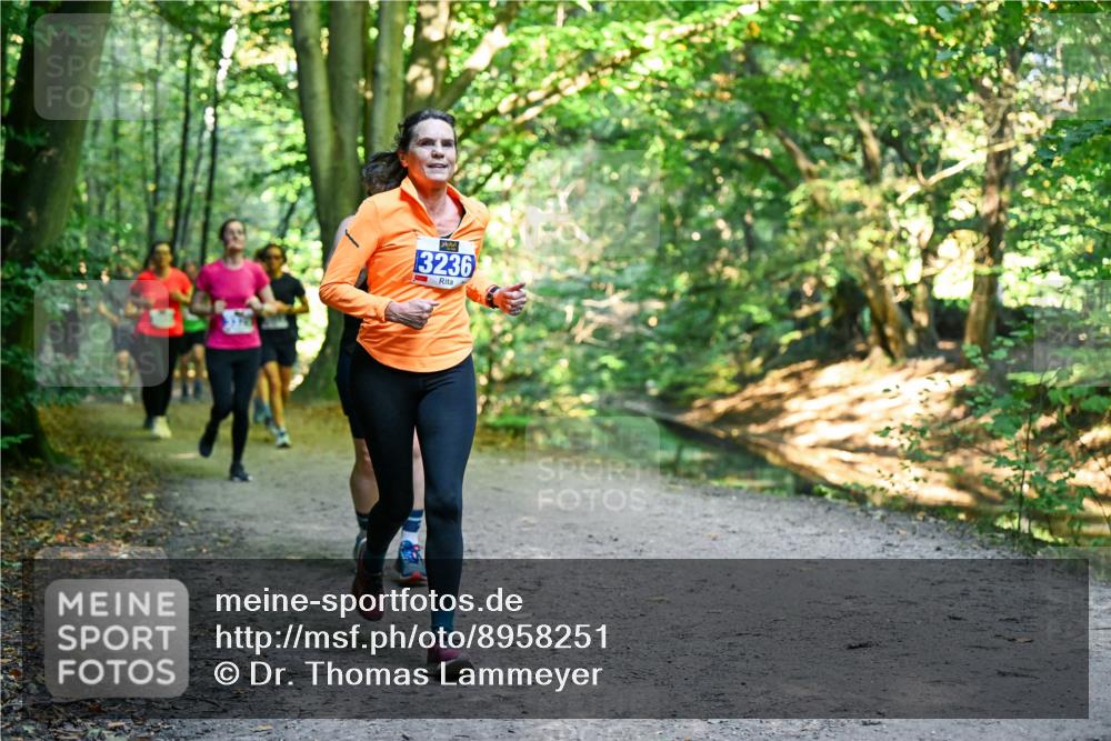 28.09.2025 - 33. Volkslauf durch das schöne Alstertal Dr. Thomas Lammeyer http://msf.ph/oto/8958251 28.09.2025 10:51:08 Laufen 3236 meine-sportfotos.de