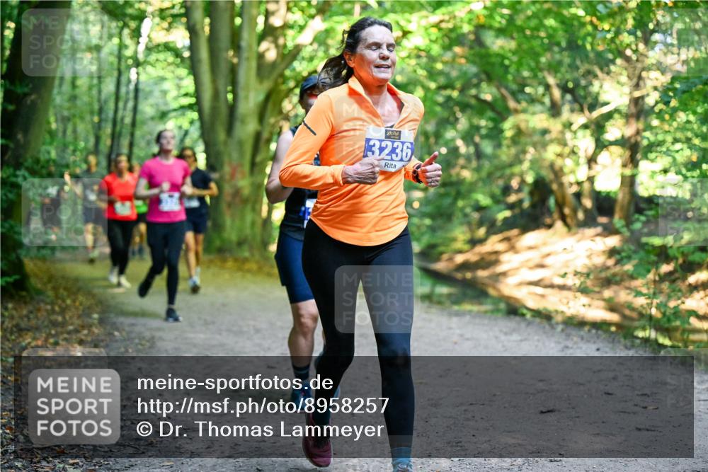 28.09.2025 - 33. Volkslauf durch das schöne Alstertal Dr. Thomas Lammeyer http://msf.ph/oto/8958257 28.09.2025 10:51:08 Laufen 13236 meine-sportfotos.de