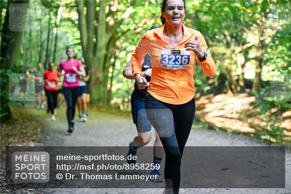 28.09.2025 - 33. Volkslauf durch das schöne Alstertal Dr. Thomas Lammeyer http://msf.ph/oto/8958259 28.09.2025 10:51:09 Laufen 3236 meine-sportfotos.de
