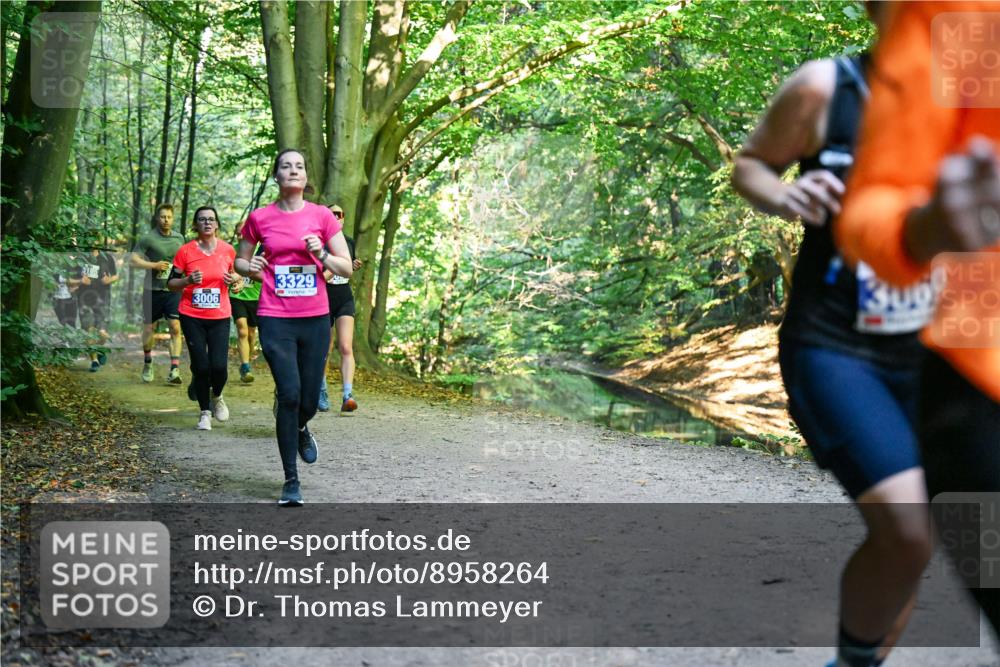 28.09.2025 - 33. Volkslauf durch das schöne Alstertal Dr. Thomas Lammeyer http://msf.ph/oto/8958264 28.09.2025 10:51:10 Laufen 3006, 3329 meine-sportfotos.de