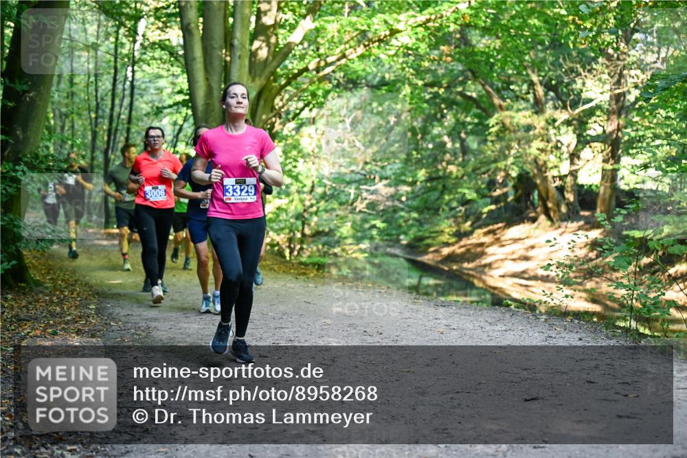 28.09.2025 - 33. Volkslauf durch das schöne Alstertal Dr. Thomas Lammeyer http://msf.ph/oto/8958268 28.09.2025 10:51:10 Laufen 3006, 3329 meine-sportfotos.de