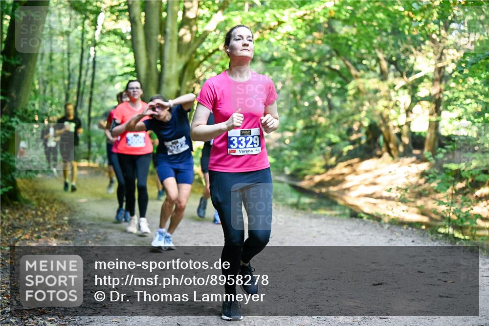 28.09.2025 - 33. Volkslauf durch das schöne Alstertal Dr. Thomas Lammeyer http://msf.ph/oto/8958278 28.09.2025 10:51:11 Laufen 3329 meine-sportfotos.de