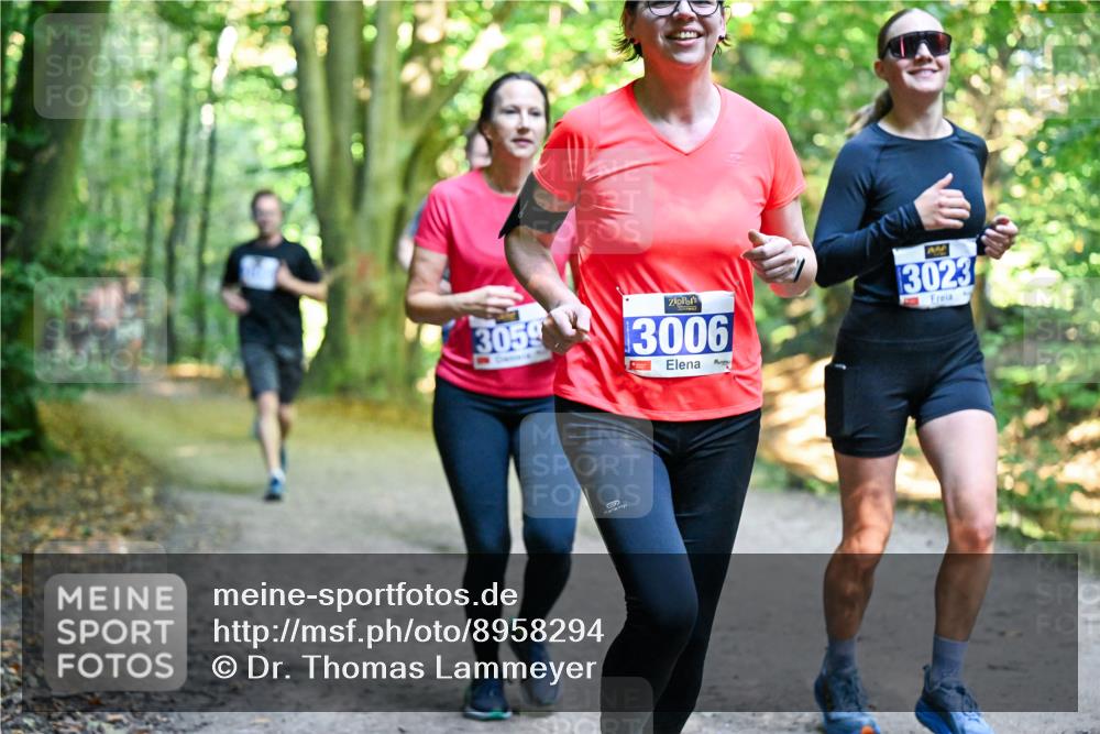 28.09.2025 - 33. Volkslauf durch das schöne Alstertal Dr. Thomas Lammeyer http://msf.ph/oto/8958294 28.09.2025 10:51:14 Laufen 3059, 3006, 3023 meine-sportfotos.de