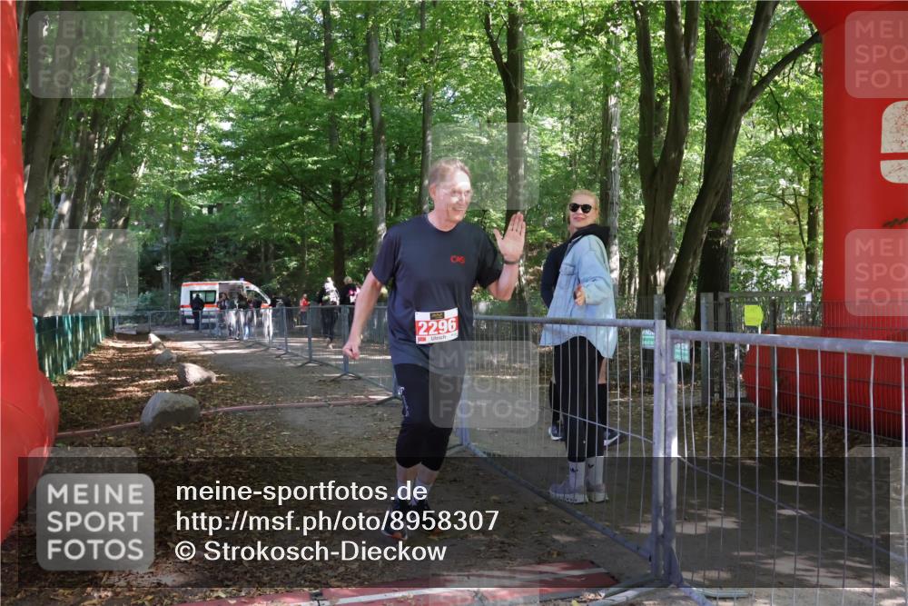 28.09.2025 - 33. Volkslauf durch das schöne Alstertal Strokosch-Dieckow http://msf.ph/oto/8958307 28.09.2025 13:14:00 Ziel  meine-sportfotos.de
