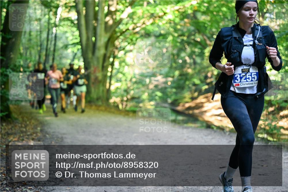28.09.2025 - 33. Volkslauf durch das schöne Alstertal Dr. Thomas Lammeyer http://msf.ph/oto/8958320 28.09.2025 10:51:18 Laufen 3255 meine-sportfotos.de