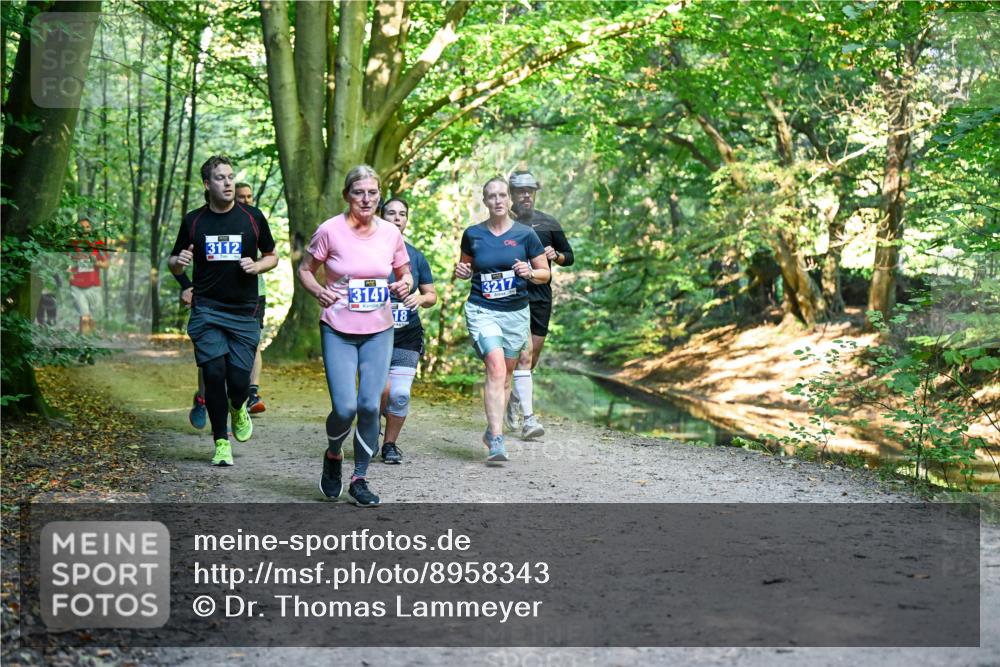 28.09.2025 - 33. Volkslauf durch das schöne Alstertal Dr. Thomas Lammeyer http://msf.ph/oto/8958343 28.09.2025 10:51:22 Laufen 3112, 3141, 18, 3217 meine-sportfotos.de