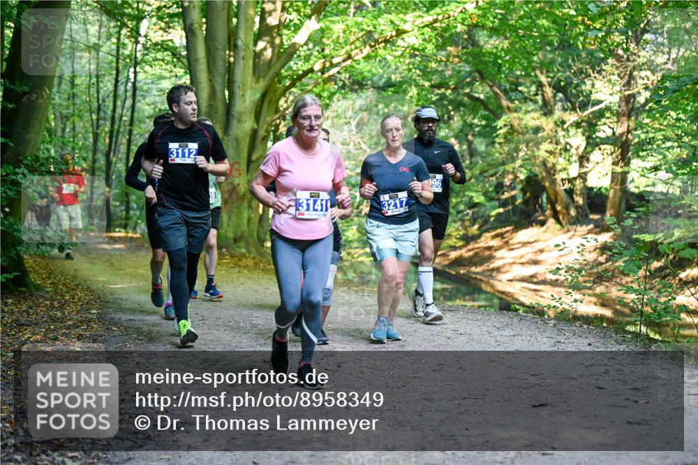 28.09.2025 - 33. Volkslauf durch das schöne Alstertal Dr. Thomas Lammeyer http://msf.ph/oto/8958349 28.09.2025 10:51:22 Laufen 3112, 3141, 3217, 96 meine-sportfotos.de