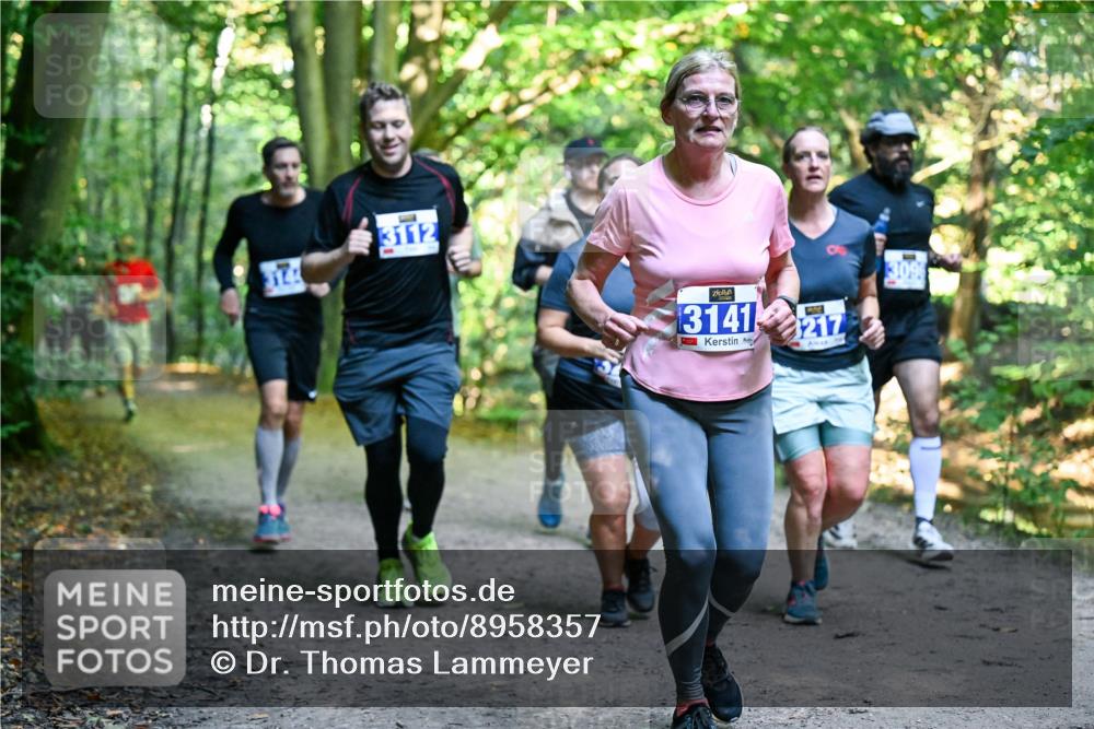 28.09.2025 - 33. Volkslauf durch das schöne Alstertal Dr. Thomas Lammeyer http://msf.ph/oto/8958357 28.09.2025 10:51:23 Laufen 37, 3112, 3141, 212, 3095 meine-sportfotos.de