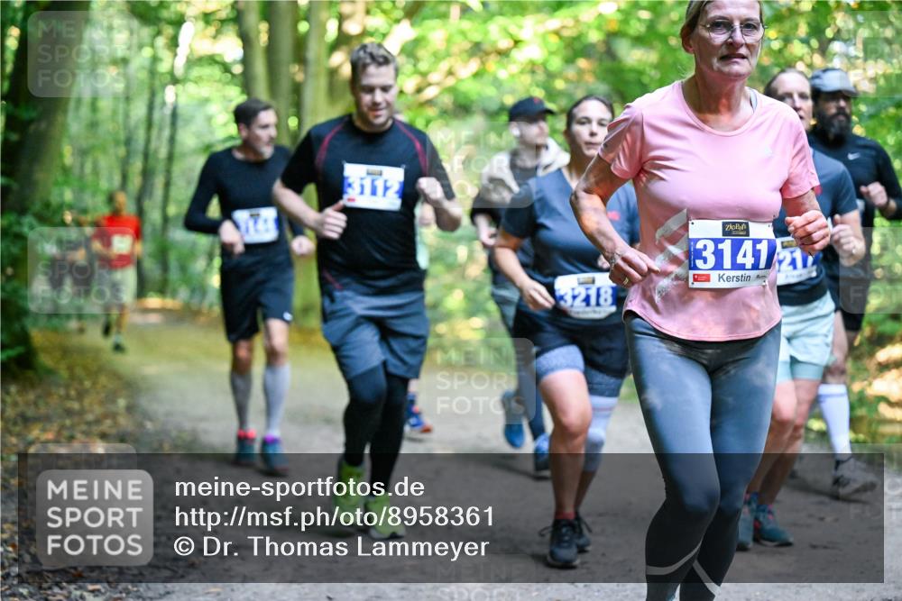 28.09.2025 - 33. Volkslauf durch das schöne Alstertal Dr. Thomas Lammeyer http://msf.ph/oto/8958361 28.09.2025 10:51:24 Laufen 14, 3112, 3218, 3141 meine-sportfotos.de
