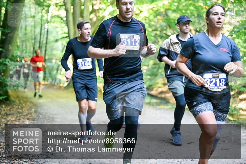 28.09.2025 - 33. Volkslauf durch das schöne Alstertal Dr. Thomas Lammeyer http://msf.ph/oto/8958366 28.09.2025 10:51:24 Laufen 3144, 3112, 3218 meine-sportfotos.de