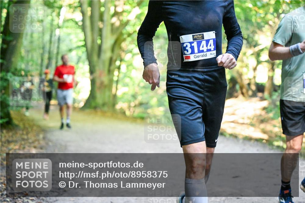 28.09.2025 - 33. Volkslauf durch das schöne Alstertal Dr. Thomas Lammeyer http://msf.ph/oto/8958375 28.09.2025 10:51:26 Laufen 3144 meine-sportfotos.de