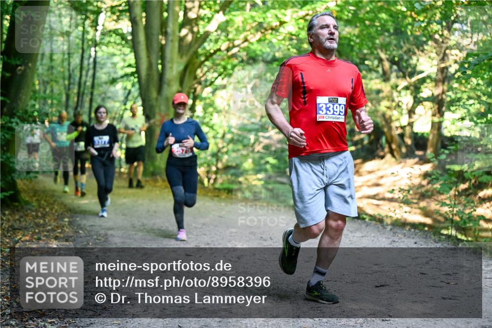28.09.2025 - 33. Volkslauf durch das schöne Alstertal Dr. Thomas Lammeyer http://msf.ph/oto/8958396 28.09.2025 10:51:29 Laufen 3399 meine-sportfotos.de