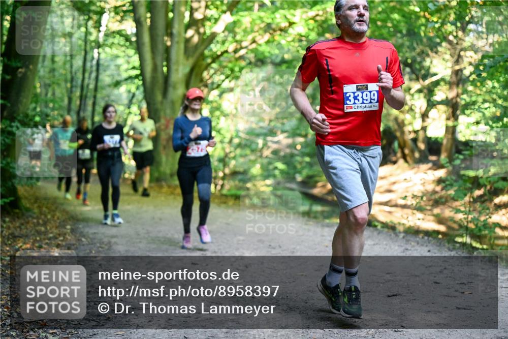 28.09.2025 - 33. Volkslauf durch das schöne Alstertal Dr. Thomas Lammeyer http://msf.ph/oto/8958397 28.09.2025 10:51:29 Laufen 3399 meine-sportfotos.de
