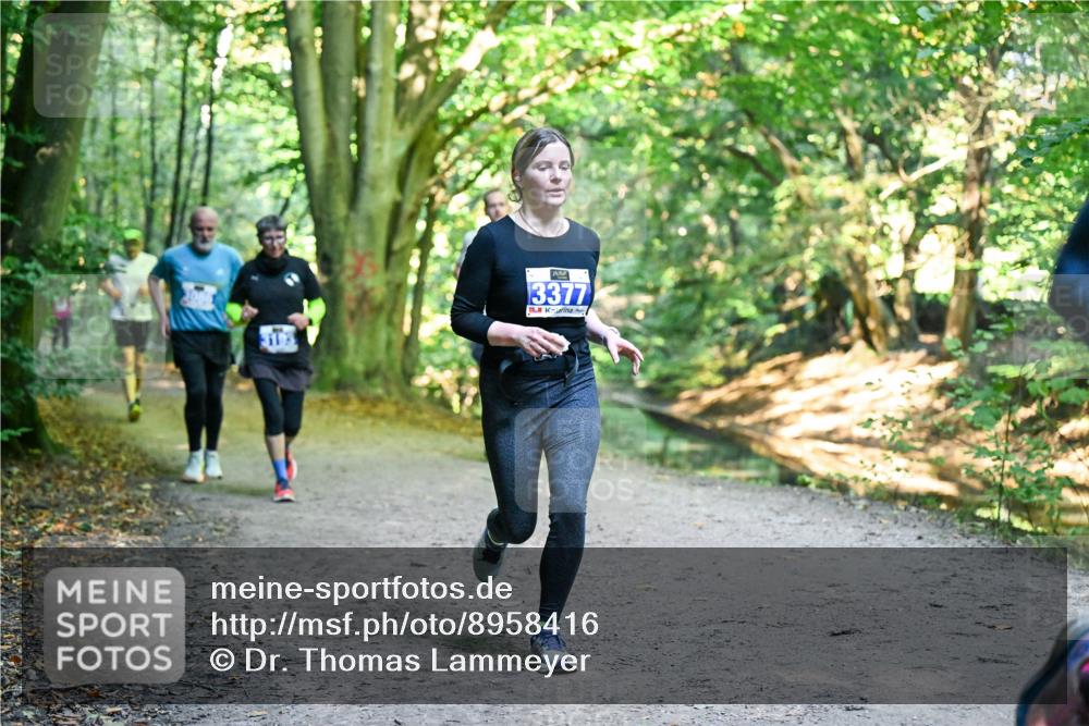28.09.2025 - 33. Volkslauf durch das schöne Alstertal Dr. Thomas Lammeyer http://msf.ph/oto/8958416 28.09.2025 10:51:32 Laufen 3377 meine-sportfotos.de