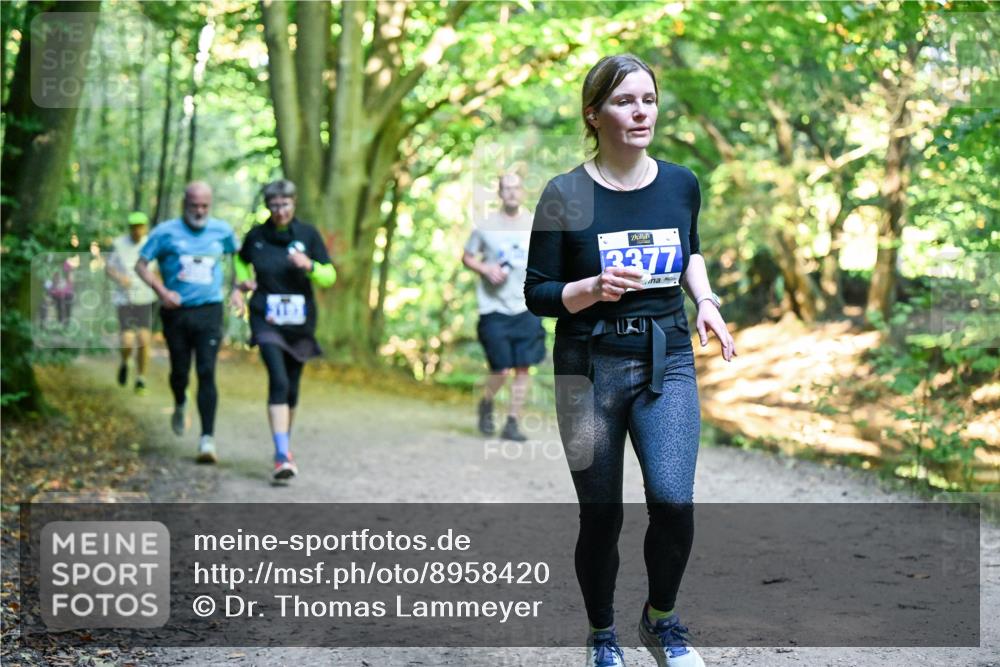 28.09.2025 - 33. Volkslauf durch das schöne Alstertal Dr. Thomas Lammeyer http://msf.ph/oto/8958420 28.09.2025 10:51:32 Laufen 3377 meine-sportfotos.de