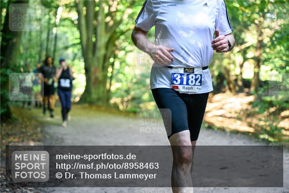 28.09.2025 - 33. Volkslauf durch das schöne Alstertal Dr. Thomas Lammeyer http://msf.ph/oto/8958463 28.09.2025 10:51:38 Laufen 3182 meine-sportfotos.de