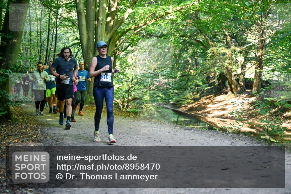 28.09.2025 - 33. Volkslauf durch das schöne Alstertal Dr. Thomas Lammeyer http://msf.ph/oto/8958470 28.09.2025 10:51:40 Laufen 3149 meine-sportfotos.de